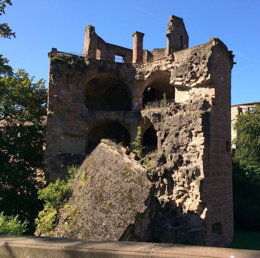 Image: Heidelberg Palace, powder tower or "exploded tower".